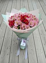 Букет цветов из:  Альстромерии в Мочилы