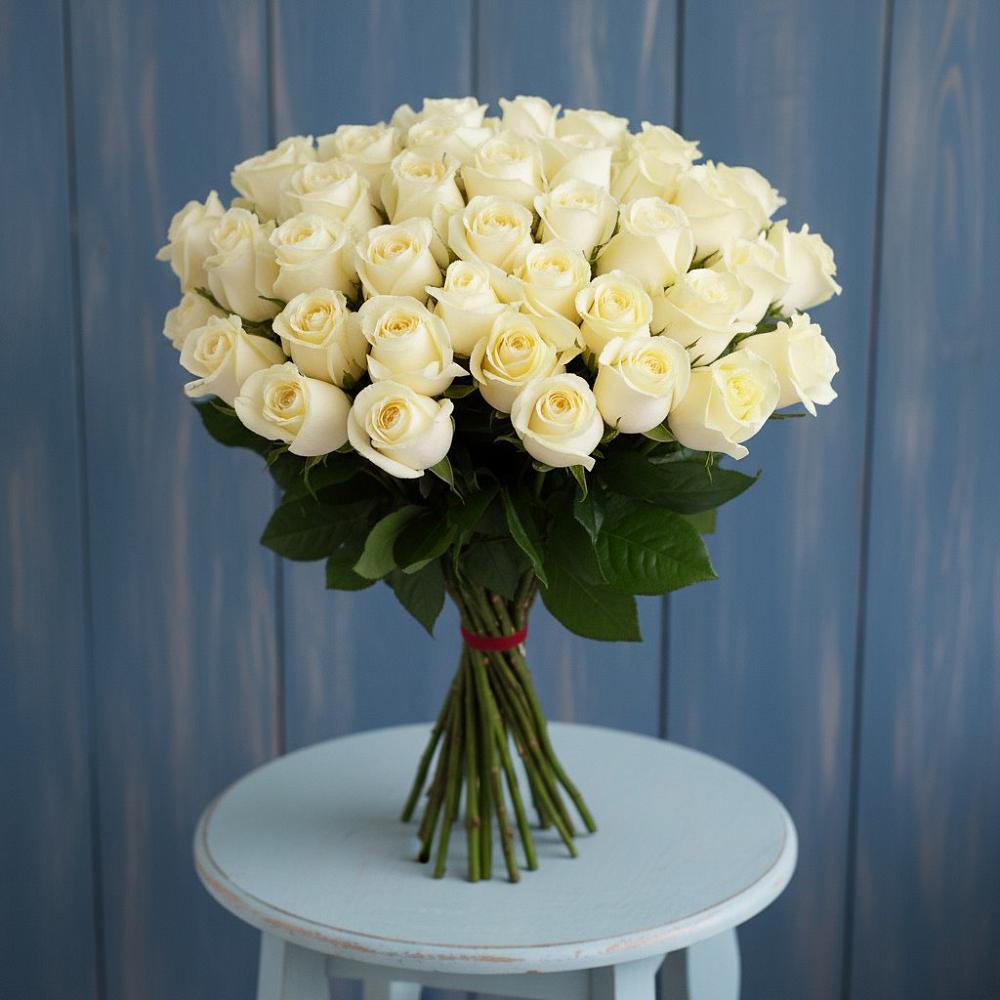 Букет 51 Белая роза Эдлесс Лав в Мочилы