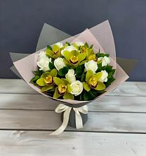 Букет цветов из:  Орхидеи и Розы в Мочилы