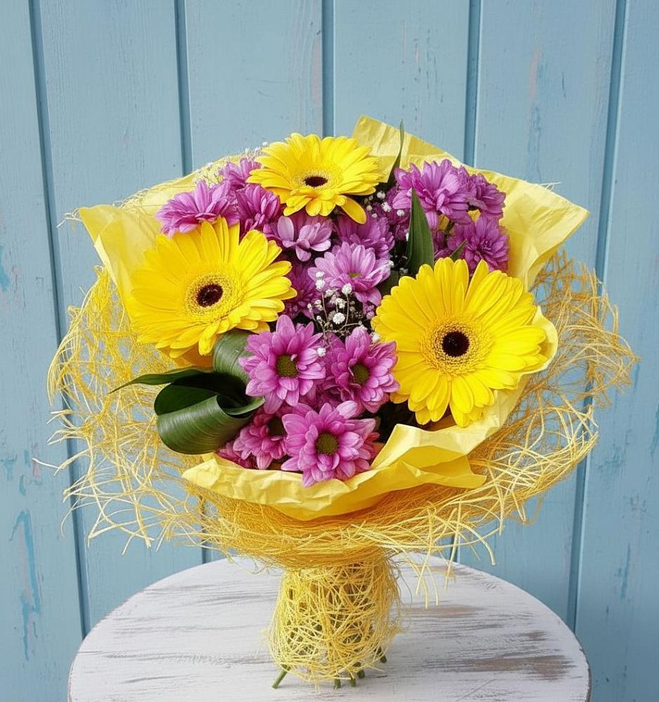 Букет цветов из: Хризантемы и Герберы в Мочилы