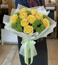 Букет цветов из:  Хризантемы и Розы в Мочилы