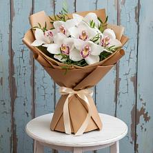 Букет цветов из:  Орхидеи и Розы в Мочилы