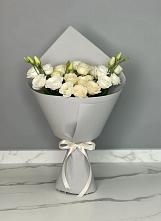 Букет цветов из:  Розы и Лизиантусы в Мочилы